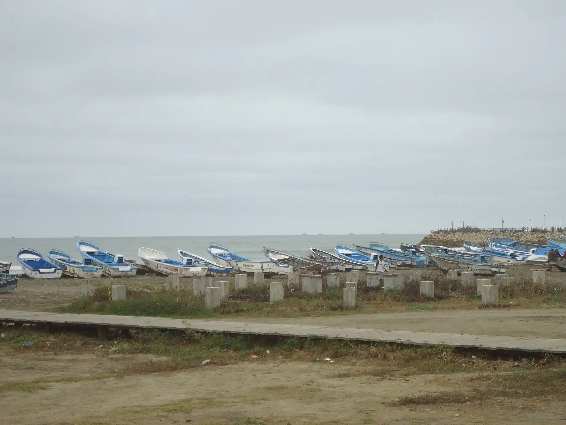 Botes de pesca artesanal en General Villamil